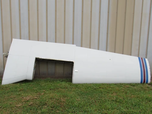 35630-987 (Use: 35630-022) Piper PA28RT-201T Wing Structure LH