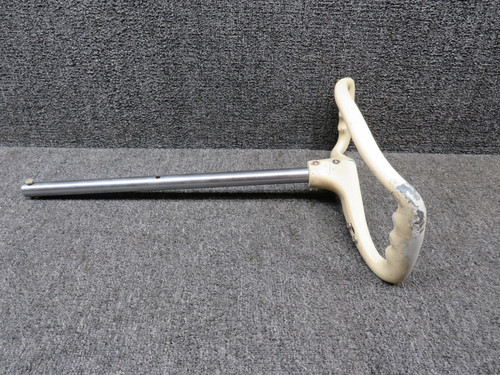 0513182-2 (Use: 0513182-1) Cessna 172B Control Wheel Assembly