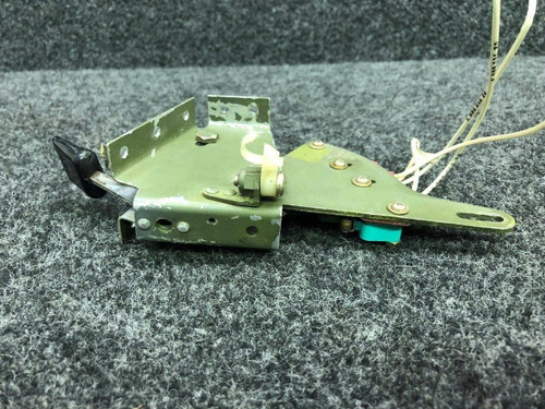 0861526-13 / 0861526-11 Cessna 310Q Lever & Arm Flap Position
