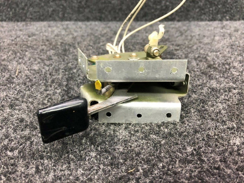 0861526-13 / 0861526-11 Cessna 310Q Lever & Arm Flap Position