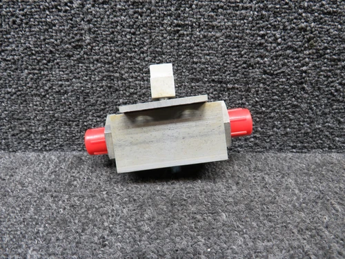 0513120-5, 0716612-202 Cessna 172B Fuel Selector Valve Assy w Shaft and Handle