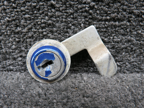 0413323-4, 0413323-7 Cessna 172B Cabin and Baggage Door Lock Set with Key