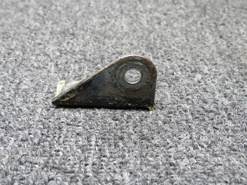 0511301-19 Cessna 172B Seatbelt Bracket LH