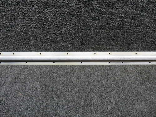 0511293-4 Cessna 172B Front Seat Rail Outboard RH