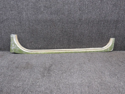 0511116 Cessna 172B Lower Door Sill LH