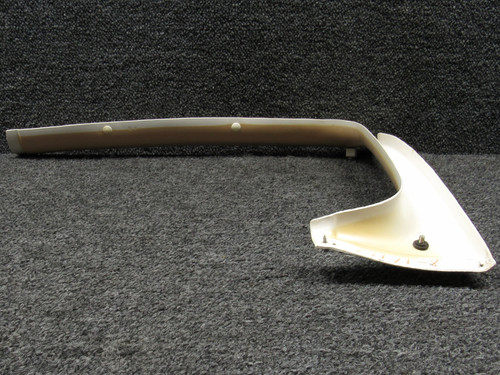 79171-008 Piper PA28RT-201T Window Frame Center Right Cover