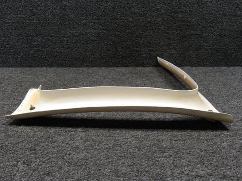 79171-008 Piper PA28RT-201T Window Frame Center Right Cover