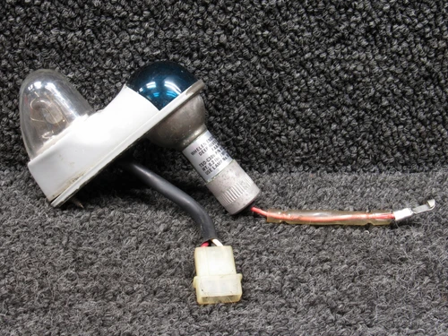 472-895 Piper PA28RT-201T Wing Tip Navigation Light Assembly RH