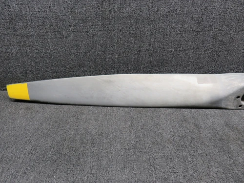 1C172-EM7653 McCauley Two Blade Propeller (No Logs)