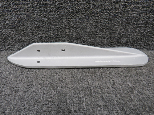 0541154-1 (Cast: 0541154-495) Cessna 172G Main Gear Step LH or RH