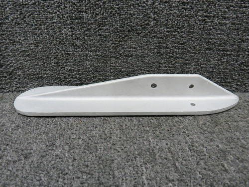0541154-1 (Cast: 0541154-495) Cessna 172G Main Gear Step LH or RH