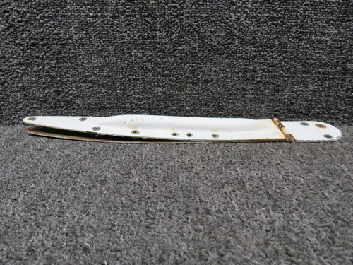 0511238-2, 0511237-2 Cessna 172G Upper Cabin Door Hinge Assembly RH