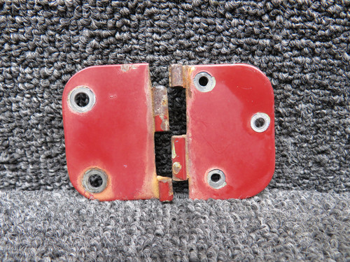 0511280-3 Cessna 172G Lower Cabin Door Hinge Assembly LH
