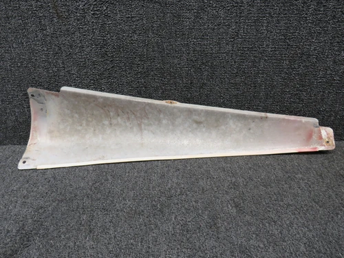 0530010-6 (Use: 0530010-12) Cessna 172G Stabilizer Fairing RH