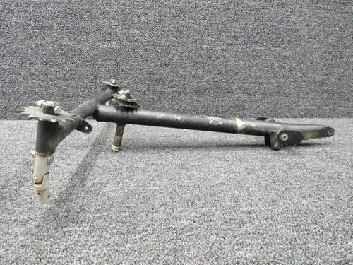 62703-025 / 62703-024 Piper PA28-180 / 140 Control Column Tee Assy