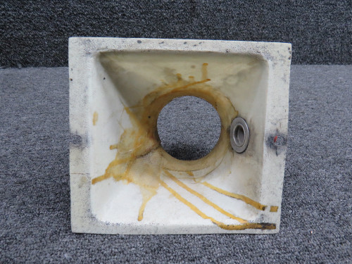 105-910018-1 Beechcraft 76 Engine Air Filter Duct