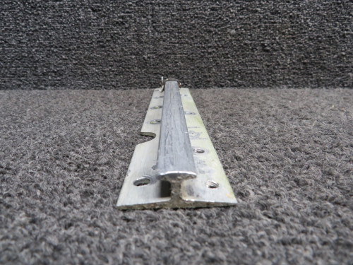 1200487-4 Cessna 210H Seat Rail RH Center Outboard
