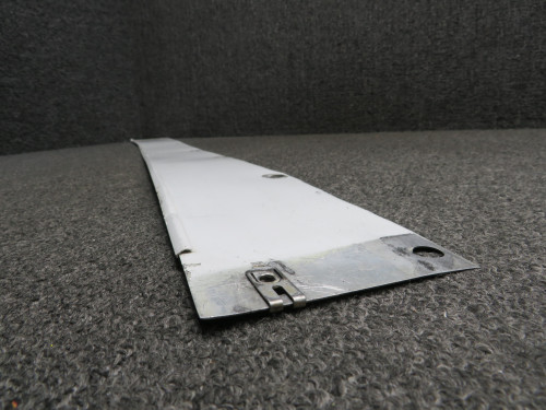 1221105-8 Cessna 210H Center Lower Fillet Assembly RH