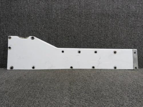1221105-6 Cessna 210H Fillet Center Upper RH