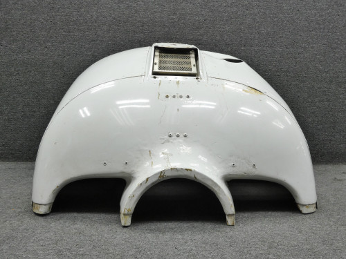 0552162-54, 0552019-33 Cessna 172P Engine Lower Cowl Assy with Nose Cap (Core)