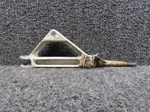 67025-006, 67797-005 Piper PA34-200 Main Gear Truss RH w Lower Link