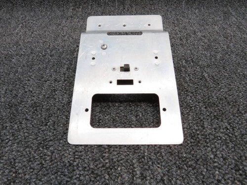 0511325-1 Cessna 172N Support Assy Overhead Console