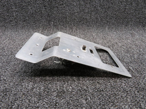 0511325-1 Cessna 172N Support Assy Overhead Console