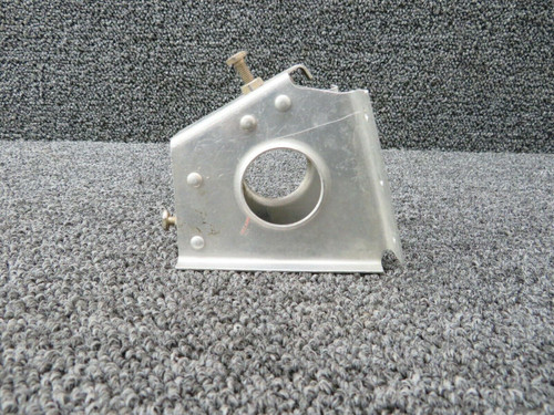 1221088-8 Cessna T210N Bracket Assy RH