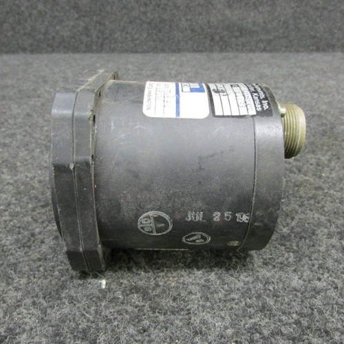 2001-006 (Alt: 700-1040-1) B and D Tri-Engine Gauge Indicator