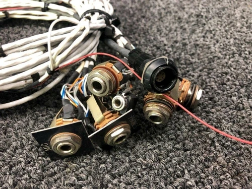HI-BI Bose Headset Interface with Jacks