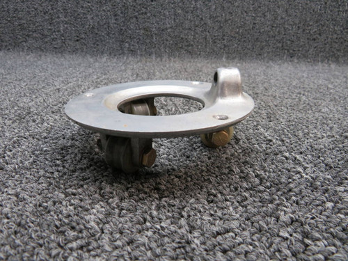 35-524125-14 (Use: 35-524125-10) Beechcraft F33A Hanger Assembly