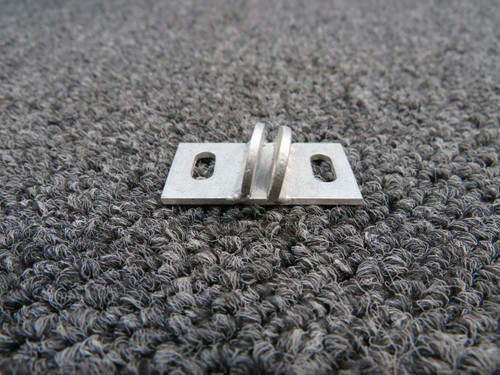 0711039-2 Cessna Hinge Assembly RH (NEW OLD STOCK)