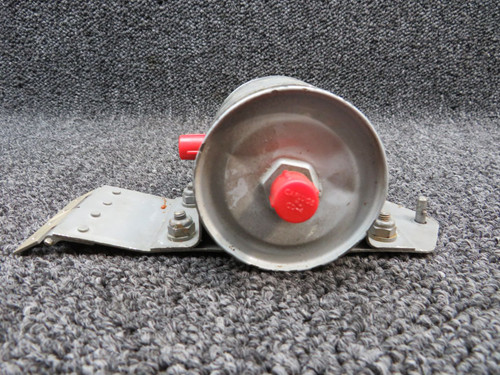 60-580011 Beechcraft B-60 Hydraulic Brake Reservoir with Support