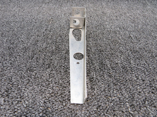 1216613-1 Cessna T210H Bracket Assy Fuel Primer