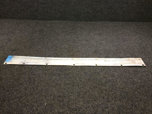 1221105-8 Cessna T210H Fillet Wing Lower Center RH