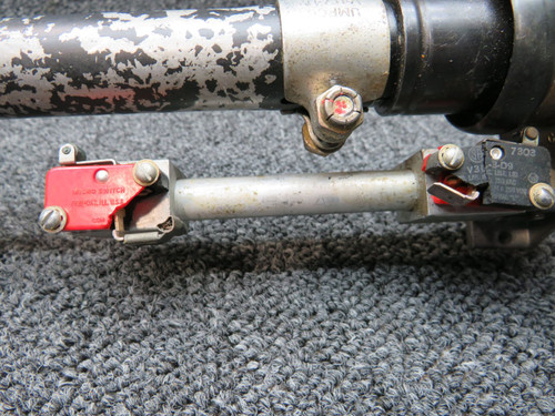 99854-000 / 757-718 Piper PA28R-200 Condenser Transmission Assembly W/ Switches