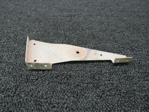 0712309-6AGW (USE: 0712309-6) Cessna 188 Tail Wheel Steering Bracket Inbd RH