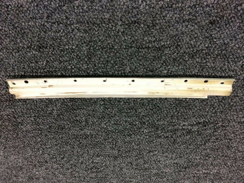 0710026-12 Cessna A185F RH Retainer