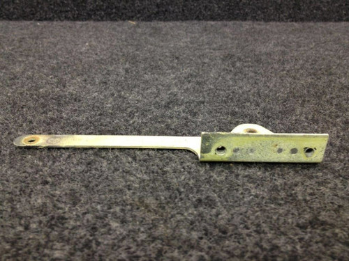 102-555024-3 Beech B-58P Bracket Actuator Condenser Door