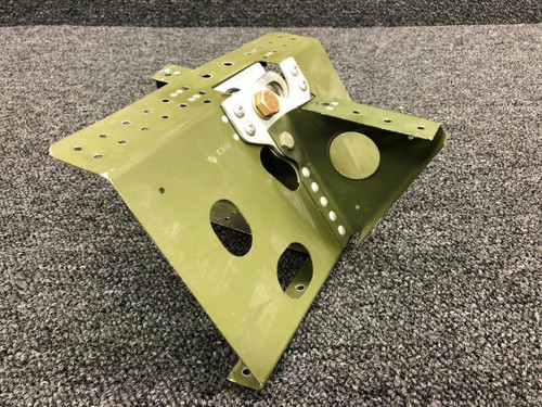 0711843-1 Cessna 180J Seat Belt Mounting Assy Aft Center