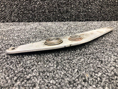 0513370-1 Cessna 172F Elevator Bellcrank Assy Forward
