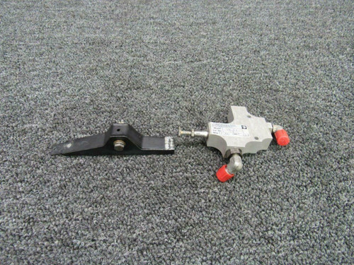Piper 83768-3-D / 83768-003 / 89701-003 Piper PA46 Cleveland Hydraulic Sequence Valve