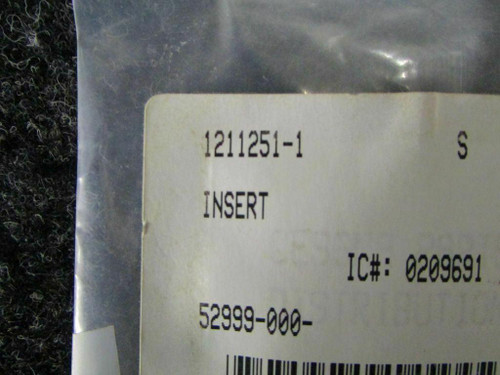 Cessna 1211251-1 Cessna Handle Insert NEW HAS 8130-3 SA