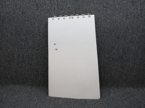 67090-010 Piper PA28R-200 Main Gear Door Assembly LH (White, Cracked)