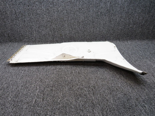 0826002-203 (Use: 0826002-209) Cessna 402 Main Gear Door RH (White)
