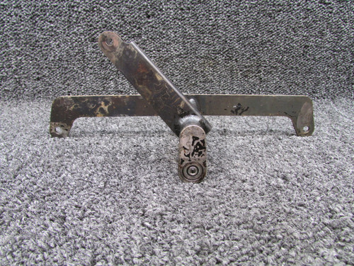 38666-003 Piper PA32R-301 Aileron Bellcrank Assembly RH