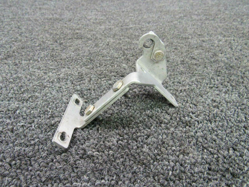 Cessna 2213087-1 Cessna TR182 Cowl Flap Cable Bracket RH