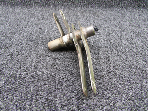 0760703-5 Cessna 182Q Aileron Bellcrank Assy LH