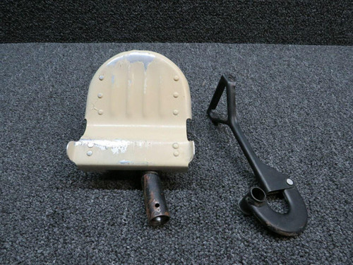 Cessna 1460320-1 Cessna 210B Rudder Pedal Assembly LH INBD W/ Link