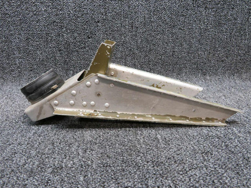 Cessna 1251014-8 Cessna 207 Engine Mount FWD RH